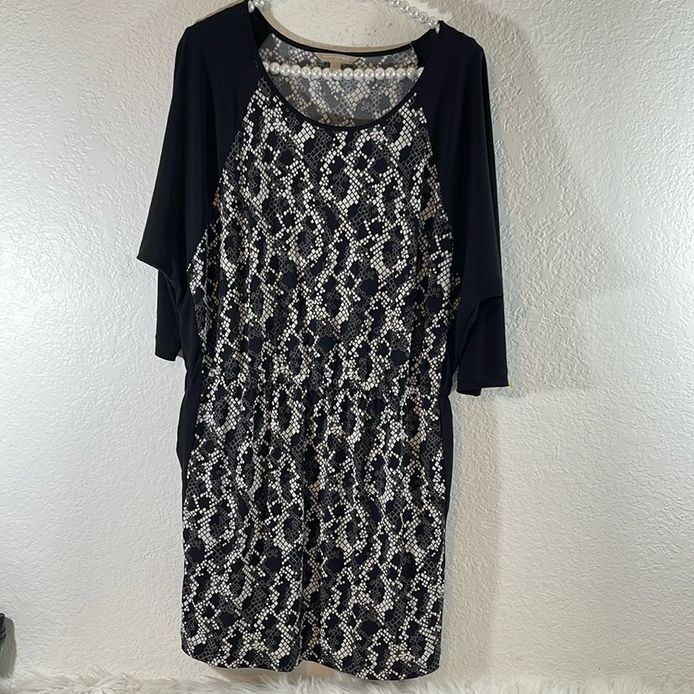 BANANA REPUBLIC BLACK & WHITE DRESS 3/4 SLEEVES SIDE POCKETS SIZE MEDIUM - Picture 1 of 9